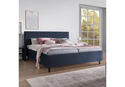 Alejandro franciaágy-keret