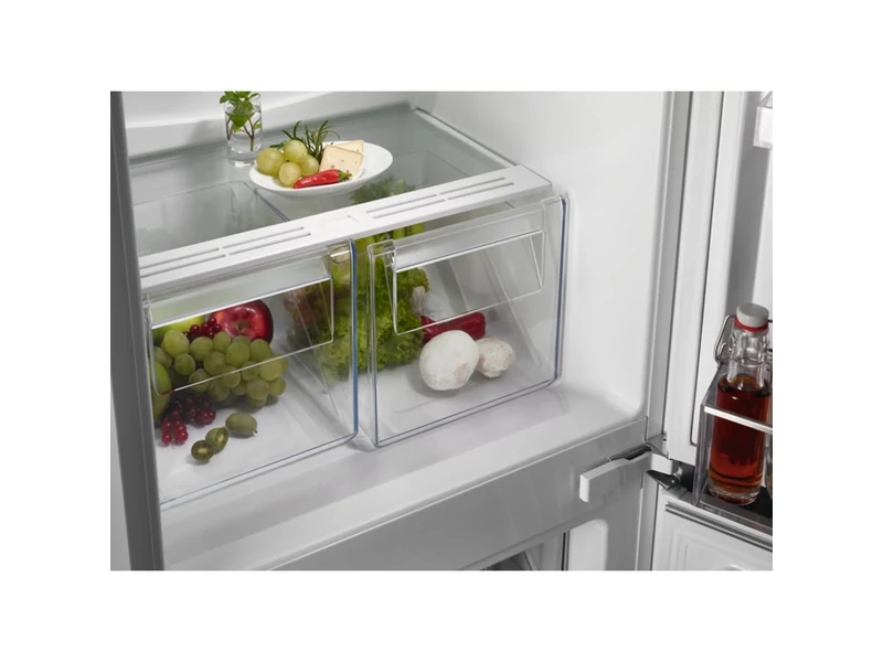 AEG ColdSense 5000 alulfagyasztós kombinált hűtő - OSC5D181ES