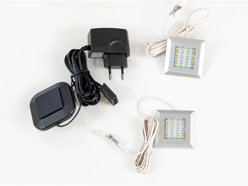LED Tuluza vitrines szekrényhez